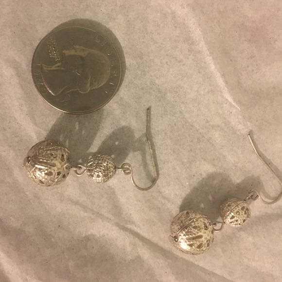 Silver ball earrings - Picture 2 of 2